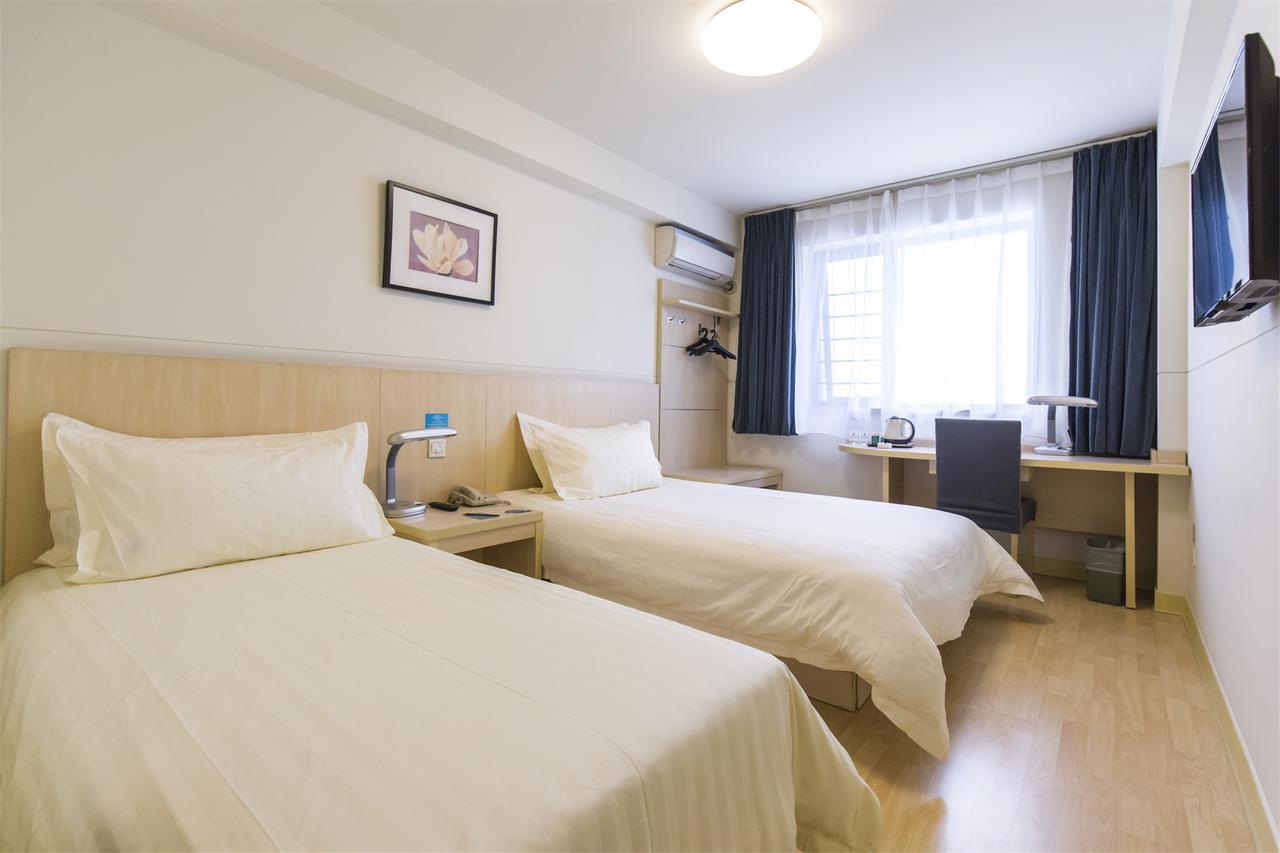 Jinjiang Inn Guangzhou Sanyuanli Avenue Heyi Street Bagian luar foto